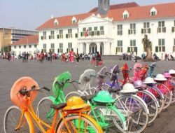 Aktivitas Komersial di Taman Fatahillah Disorot, Pengamat dan Organisasi Pedagang Desak Ketegasan Pemprov DKI