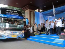 Kapolri Lepas 1.575 Buruh Terdampak PHK dan Angkatan Kerja Baru, Siapkan 70 Ribu Lowongan Hingga 2026