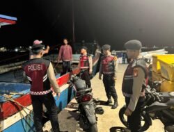 Polisi Baik Humanis Polsek Kepulauan Seribu Utara Himbau Warga Hindari Judi Online dan Tawuran