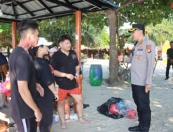 Kapolres Kepulauan Seribu Temui Wisatawan Pulau Pari, Beri Himbauan Keselamatan Wisata Laut