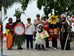 Polsek Kepulauan Seribu Selatan Gelar Karnaval Semarak Kemerdekaan RI ke-80 di Pulau Tidung