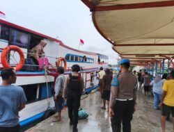 Polsek Kepulauan Seribu Selatan Gelar Pengamanan Dermaga Pulau Kelapa, Pastikan Situasi Aman dan Kondusif