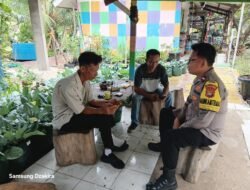 Bhabinkamtibmas Pulau Untung Jawa Sosialisasikan Layanan Call Center 110 kepada Warga