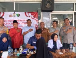 *Gelar Bakti Kesehatan”, Kapolres Metro Bekasi Kota Juga Menyalurkan Paket Sembako Ke Warga