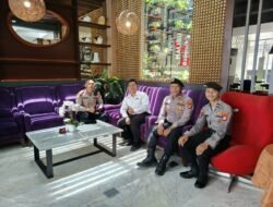 *Satuan Pam Obvit Polres Metro Jaksel Tingkatkan Pengamanan di Sentra Ekonomi dan Perkantoran”*