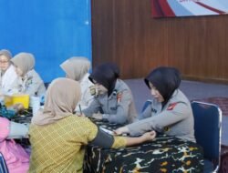 *Sambut HUT ke-80 Korps Brimob Polri, Brimob Polda Metro Jaya Gelar Bakti Kesehatan untuk Warga Cipinang*
