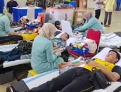 *Brimob Metro Jaya mengikuti Donor Darah dalam rangka HUT Ke-80 Korps Marinir, Wujud Sinergitas TNI–Polri*