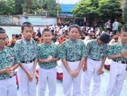 *Siswa SD di Cipayung Ucapkan Terima Kasih ke Kapolda dan Kapolres, Dapat Hadiah Peralatan Sekolah*