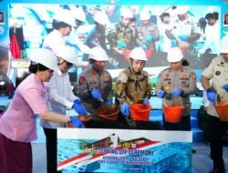 POLRI PERTEGAS PERAN AKTIF DALAM ASTACITA PADA TOPPING OFF SEKOLAH, PERESMIAN MASJID, DAN PELETAKAN BATU PERTAMA RUMAH IBADAH DI SMA KEMALA TARUNA BHAYANGKARA*