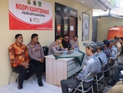 *Ngopi Kamtibmas di Pulau Kelapa, Kapolres Kepulauan Seribu Ajak Warga Perkuat Siskamling dan Jaga Jakarta*