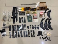 *Jatanras Polda Metro Jaya Amankan Ratusan Amunisi Tanpa Izin dari Kontrakan di Jakarta Barat*