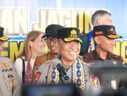 *Polri Perkuat Ketahanan Pangan Nasional: Wakapolri Bersama Menko Pangan Tanam Jagung di Lampung Selatan*