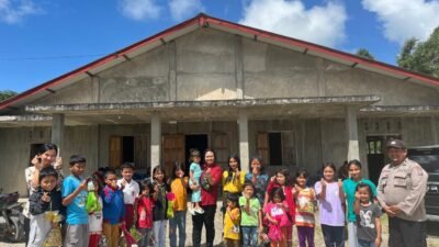 Sentuhan Kepedulian: Polres Humbahas Berikan Trauma Healing bagi Anak Korban Bencana