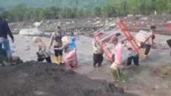 Polri Terus Evakuasi Warga dan Mengamankan Harta Benda di Candipuro: Bergerak Cepat Selamatkan Masyarakat