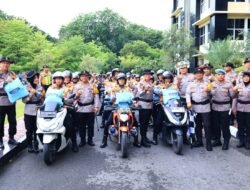 Polda Sumbar Lepas Ratusan Paket Bantuan untuk Lima Titik Bencana di Kota Padang