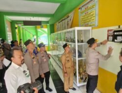 Inovasi Kapolres Kepulauan Seribu: Sosialisasi Layanan Maksimal Lewat Barcode Anti Bullying dan Jaga Laut