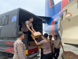 *Polri Kembali Saluran 2,1 Ton Bantuan Logistik Ke Aceh Tengah*