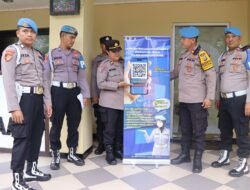 Propam dan Siwas Polres Kepulauan Seribu Sosialisasikan Barcode Yanduan Online di Marina Ancol