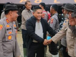 *Kabaharkam Polri Tinjau Posko Bencana di Aceh Tamiang, Pastikan Kelancaran Distribusi Bantuan Logistik*