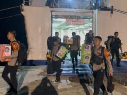 *Kapal PT Pelni Pembawa Pasukan dan Logistik Polri Tiba di Pelabuhan Belawan, Perkuat Penanganan Bencana di Sumatera Utara*