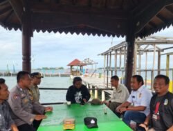 Kunjungi Warga Pulau Pramuka, Bhabinkamtibmas Ajak Bersama Jaga Keamanan Wisata Selama Libur Nataru