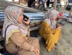 Polres Nagan Raya Relokasi Internet Starlink untuk Warga Terdampak Banjir di Alue Wakie