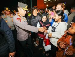 Turun LaKapolringsung ke HI, Cek Pengamanan Tahun Baru hingga Sapa Masyarakat