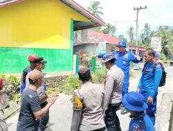 *Tim SAR Korpolairud Bangun Jembatan Sementara di Korong Maranci, Padang Pariaman*