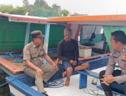 Bhabinkamtibmas Pulau Tidung Sambang Warga, Ajak Jaga Kamtibmas dan Waspada Cuaca Buruk