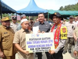 *Kapolda Aceh Serahkan 300 Kasur dan Dana Tunggu Hunian untuk Korban Bencana di Ketambe*