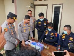 *Polda Jabar Pastikan Makanan Aman Dikonsumsi bagi Warga Terdampak Banjir di Karawang*