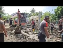 Gotong Royong Polri dan Masyarakat, Polres Pidie Jaya Percepat Pemulihan Pascabanjir dan Fasilitas Pendidikan