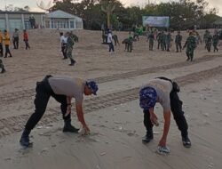 Polda Bali bersama TNI dan Masyarakat Gelar Karya Bakti Pembersihan Pantai Kedonganan dan Kuta
