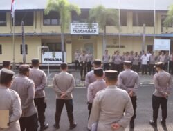 Wakapolres Kepulauan Seribu Pimpin Apel Pagi di Marina Ancol, Tekankan Disiplin dan Kesiapsiagaan Personel