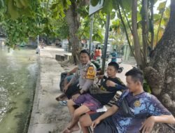 Bhabinkamtibmas Pulau Pari Sambangi Warga, Ajak Jaga Kamtibmas dan Sosialisasikan Layanan 110