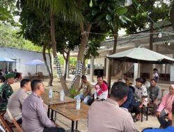 Kapolres Kepulauan Seribu Gelar Jumat Curhat di Pulau Sabira, Ajak Warga Perkuat Kamtibmas dan Sosialisasikan Call Center 110
