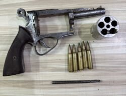 *Viral Aksi Curanmor di Jakbar, 2 Remaja Dibekuk Subdit Ranmor Polda Metro Jaya, Senpi Rakitan Disita