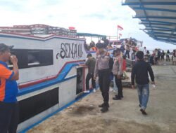 Strong Point di Dermaga, Polres Kepulauan Seribu Beri Rasa Aman Penumpang dan Wisatawan