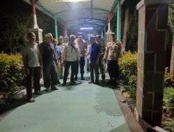 Patroli Malam Ramadhan, Polsek Kepulauan Seribu Selatan Bersama TNI dan Satpol PP Perkuat Siskamling dan Sosialisasikan Layanan 110