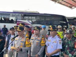 *Kapolda Metro Jaya Cek Terminal Pulogebang, 6.812 Personel Disiagakan Amankan Lebaran*