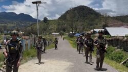 *Patroli di Ilaga, Menjaga Keamanan Sambil Membangun Percakapan dengan Warga*