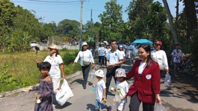 Momentum Paskah sebagai Pembelajaran Nyata: Mahasiswa STT Apollos Jakarta Terjun ke Desa Gumul, Latih Pengabdian Sebelum Terjun ke Masyarakat